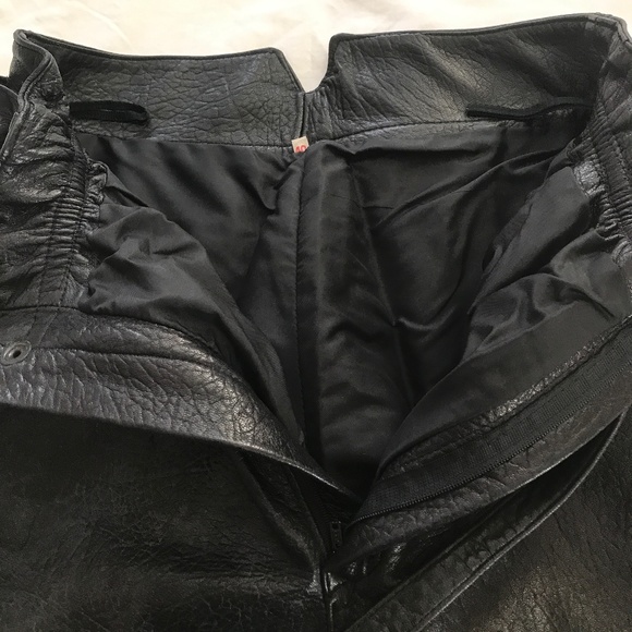 BLACK NATURAL GRAIN COWHIDE LEATHER PANTS - Picture 6 of 12